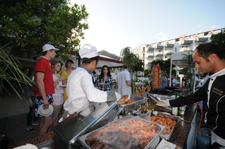 Caprice Beach Hotel instead of Luna Beach Deluxe Hotel, Dalaman
