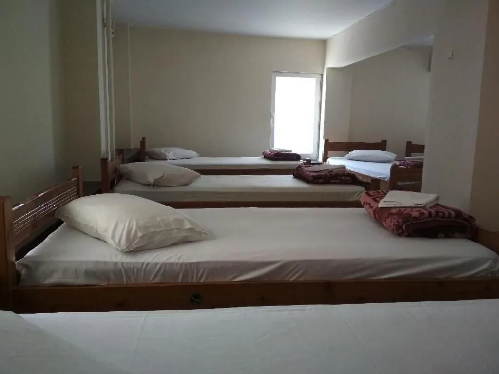Room, Pella Inn Hostel, Athens