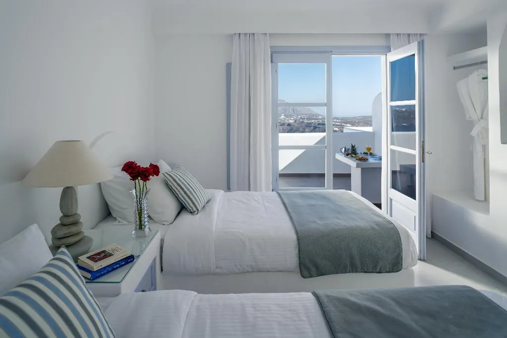 SUITE WITH PRIVATE POOL Room, Maison des Lys, Santorini