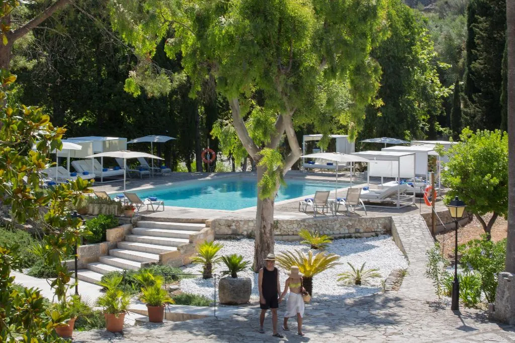 Pool, L´Hermitage, Majorca