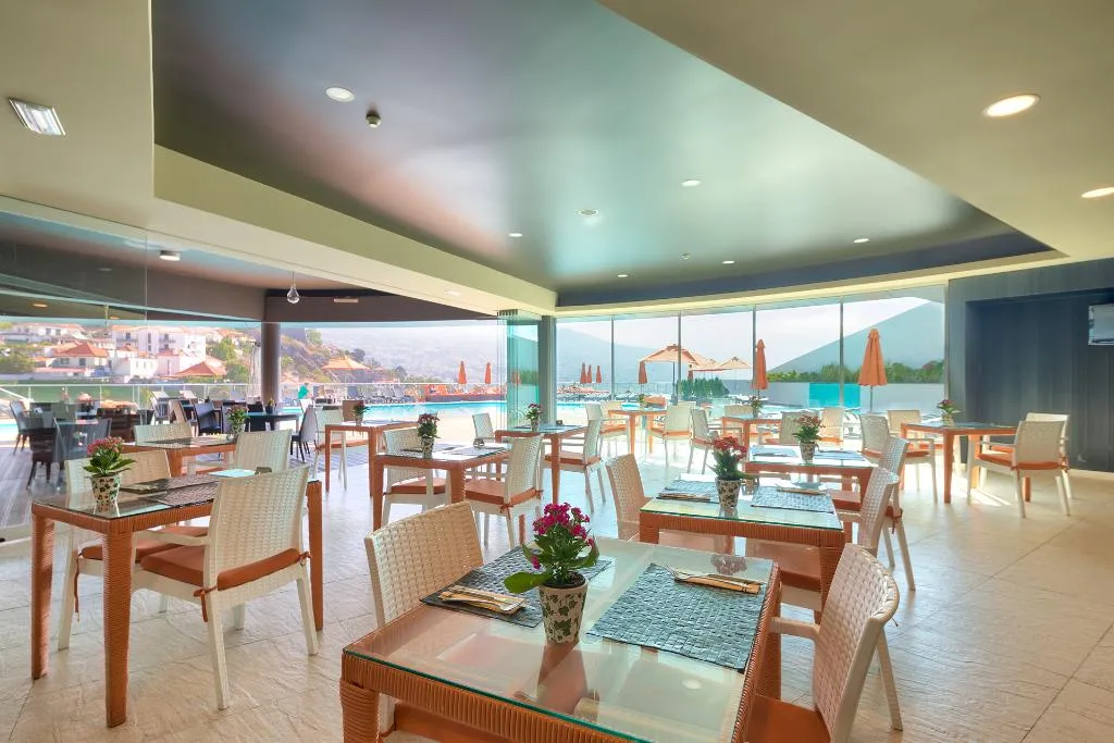 Bar, The Views Baia -  Adults Only, Madeira