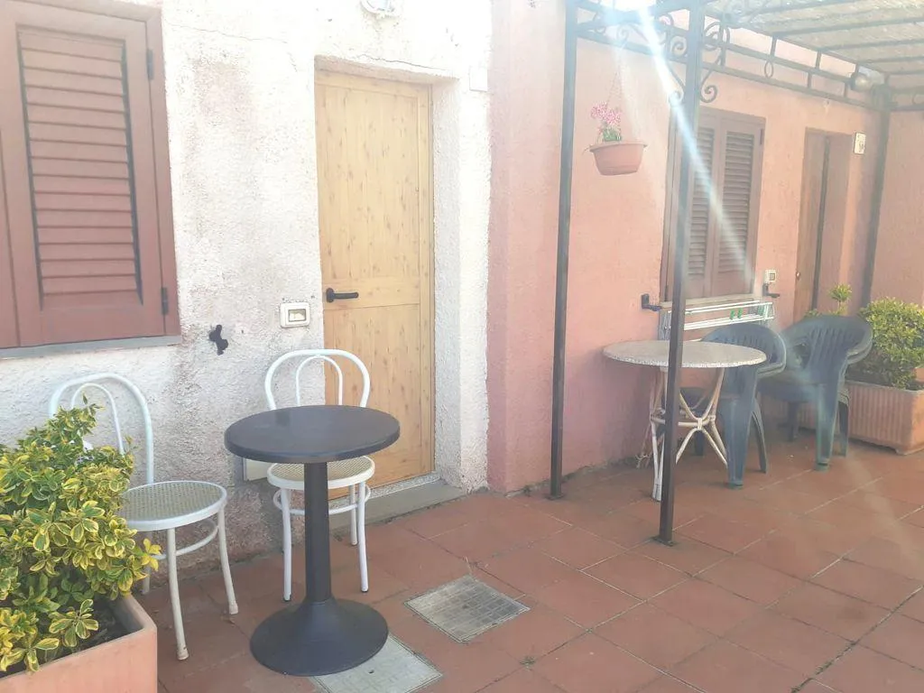 STUDIO STANDARD Room, Villaggio Marineledda, Olbia