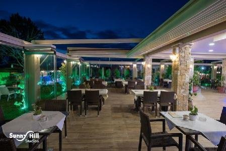 White Hill Hotel, Durres