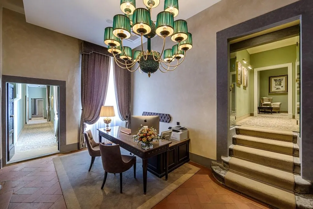 Lobby, Palazzo Roselli Cecconi, Florence