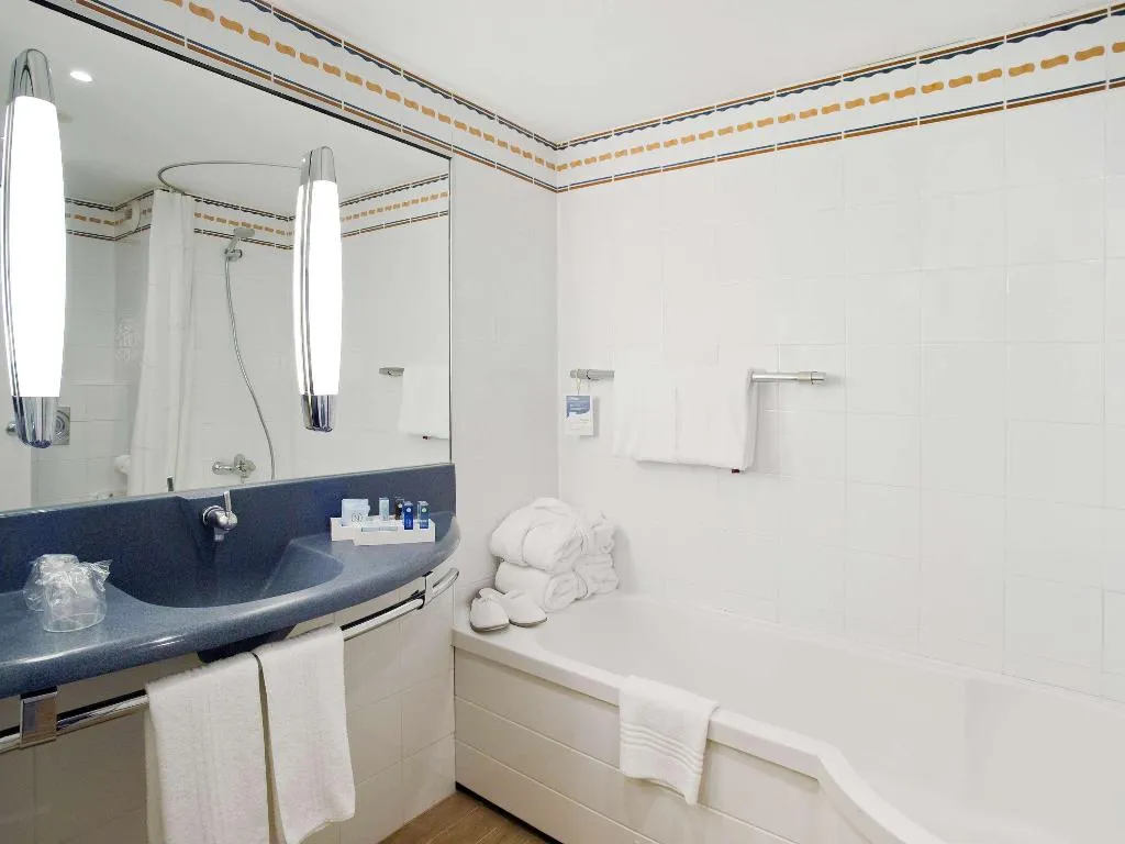 SINGLE STANDARD Room, ibis Styles Barcelona Sant Joan Despi, Barcelona