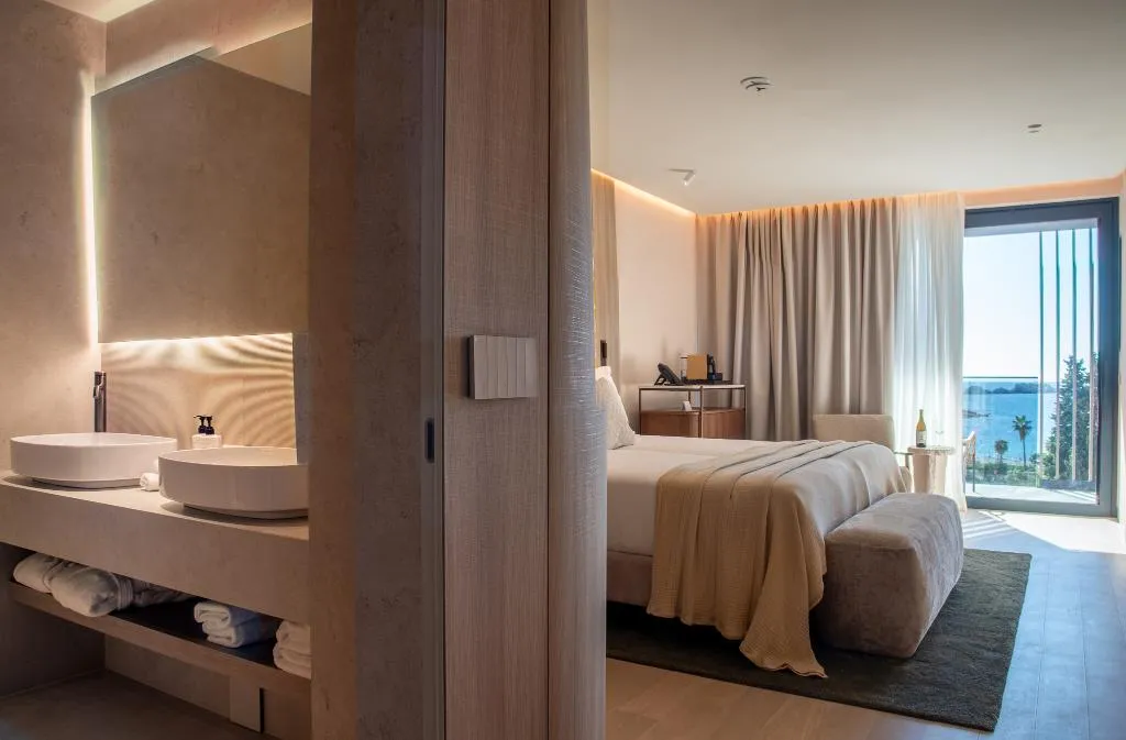 Double or Twin PREMIUM SEA VIEW Room, Sumratin, Dubrovnik