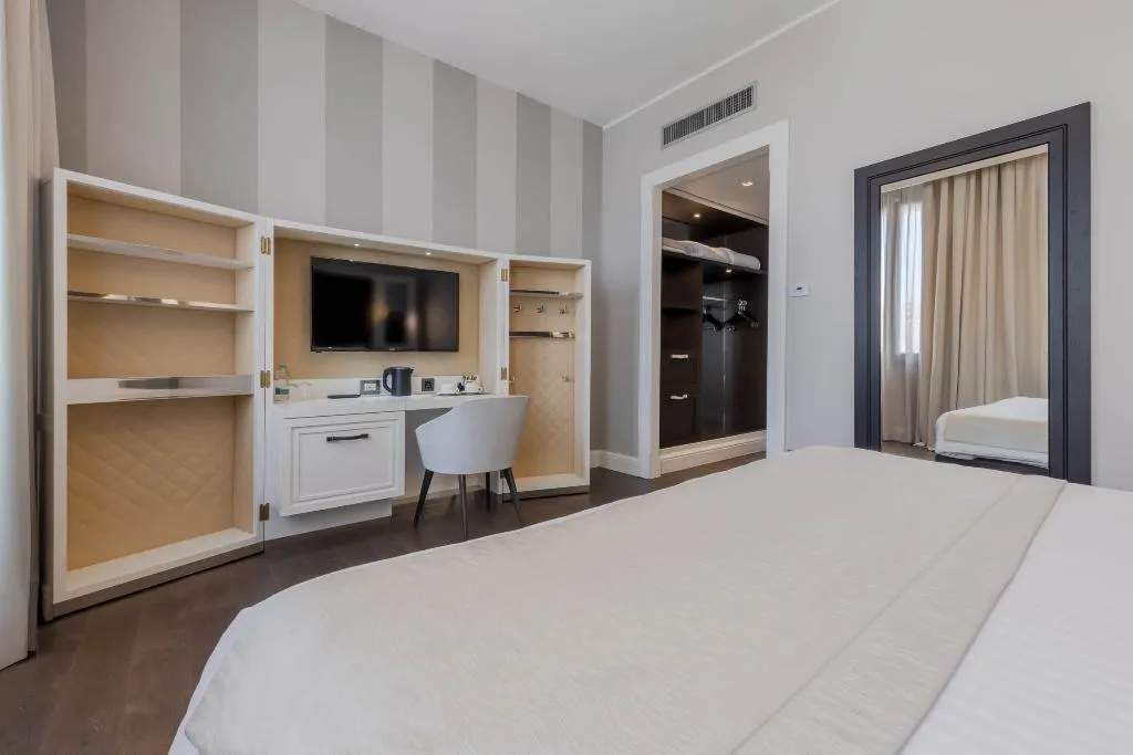Double or Twin SUPERIOR Room, Grande Italia- Chioggia, Venice