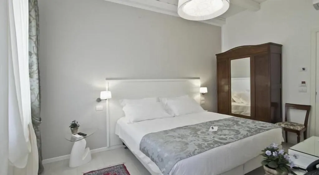 Room, Chiara Lodge, Venice
