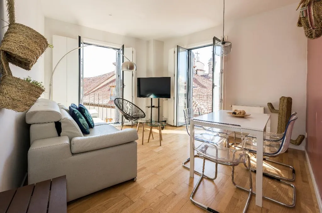 APARTMENT TWO BEDROOMS Room, Apartamentos Madrid Puerta del Sol, Madrid