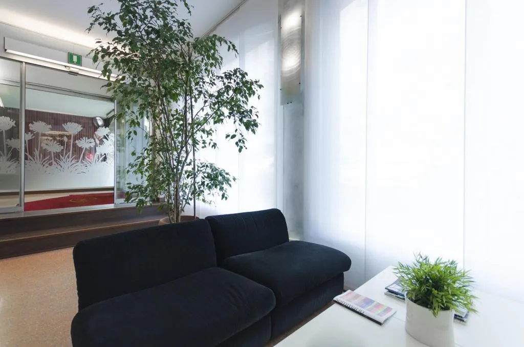 Lobby, Molise 2, Milan