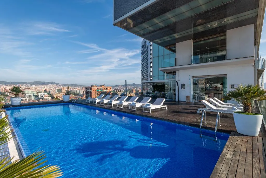 Pool, Leonardo Royal Hotel Barcelona Forum, Barcelona