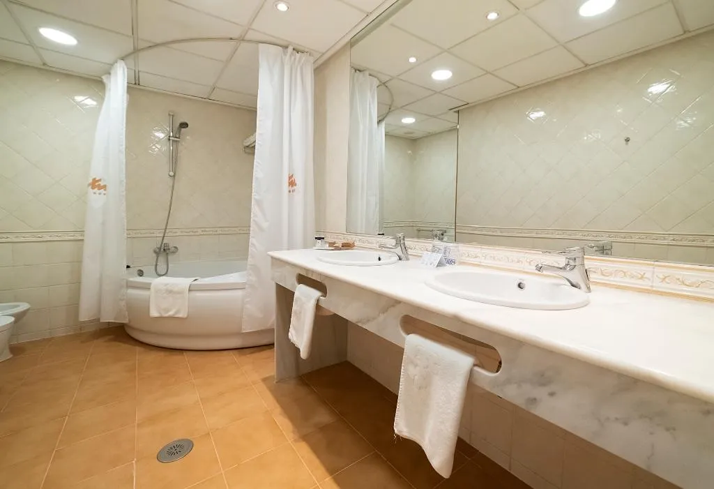 JUNIOR SUITE STANDARD Room, Hotel Torremangana, Madrid