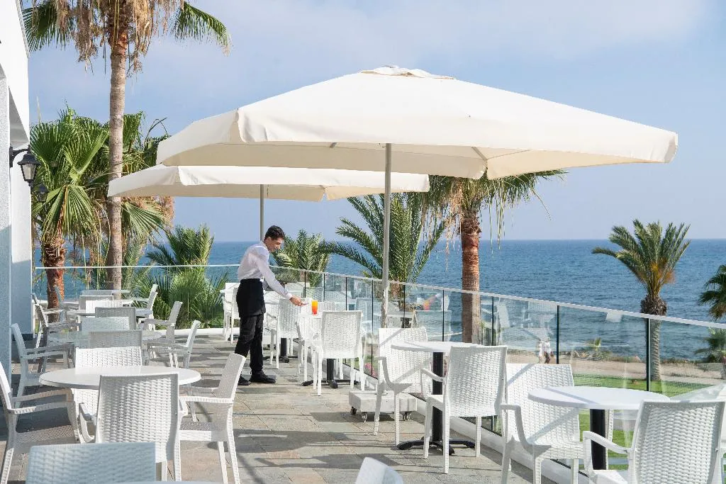 Bar, Akti Beach Hotel & Village Resort, Cyprus
