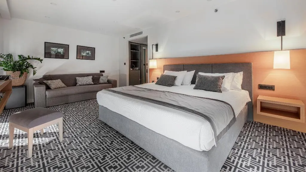 JUNIOR SUITE SEA VIEW Room, Royal Neptun hotel, Dubrovnik
