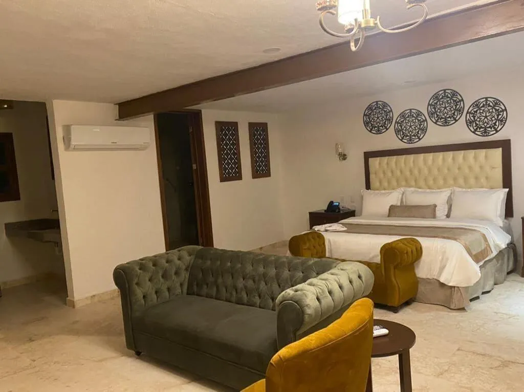 Room, Real Hispano, Cancun Area