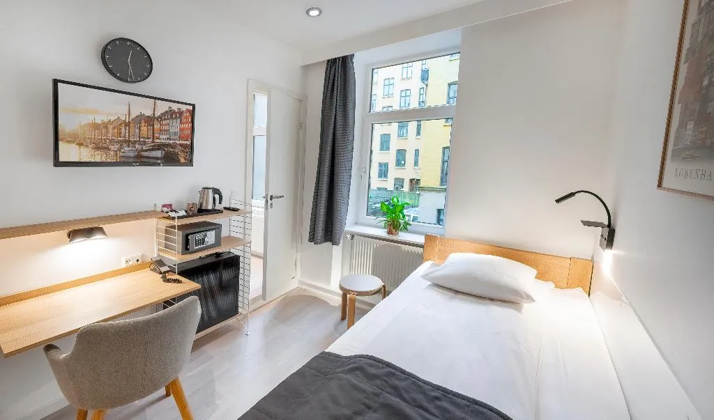 SINGLE STANDARD Room, Go Hotel Ansgar, Copenhagen