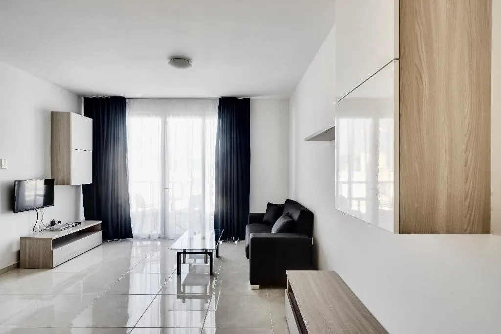 APARTMENT THREE BEDROOMS Room, The Village Apartments, Malta