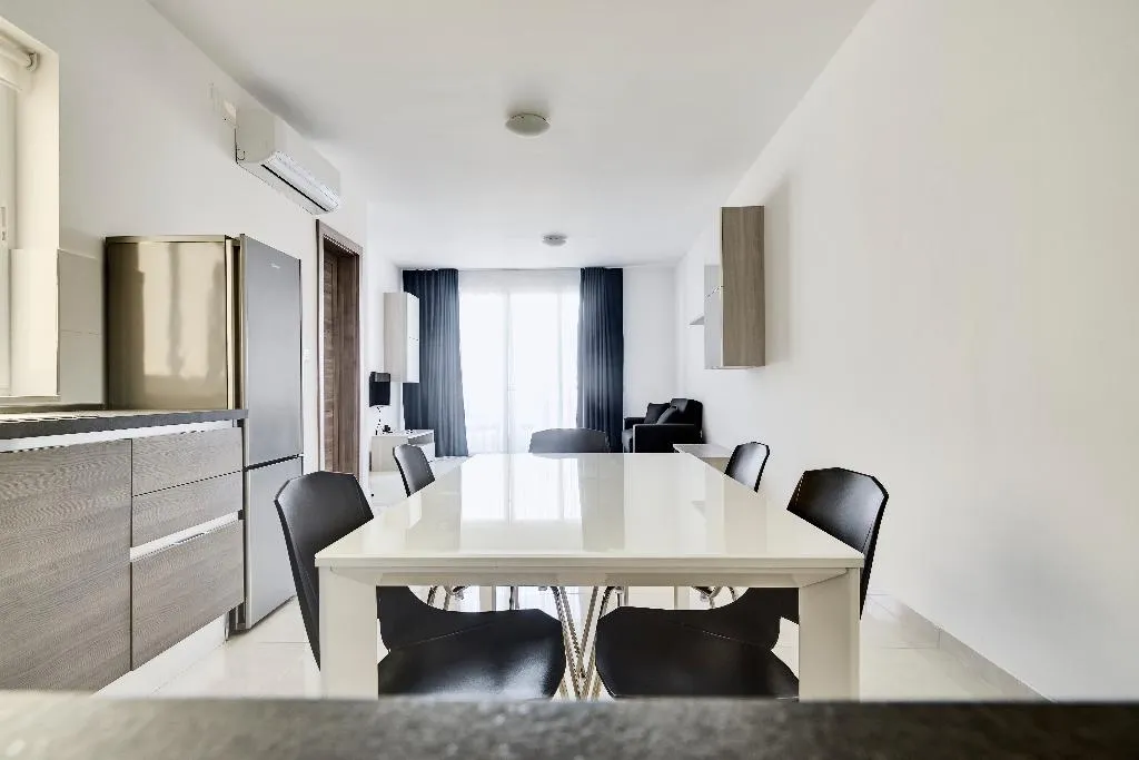 APARTMENT TWO BEDROOMS Room, The Village Apartments, Malta