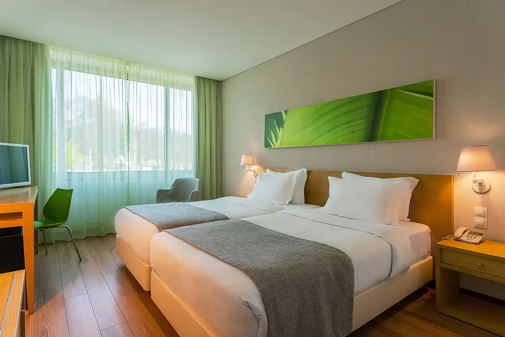 Double or Twin ECONOMY Room, HF Fenix Garden, Lisbon