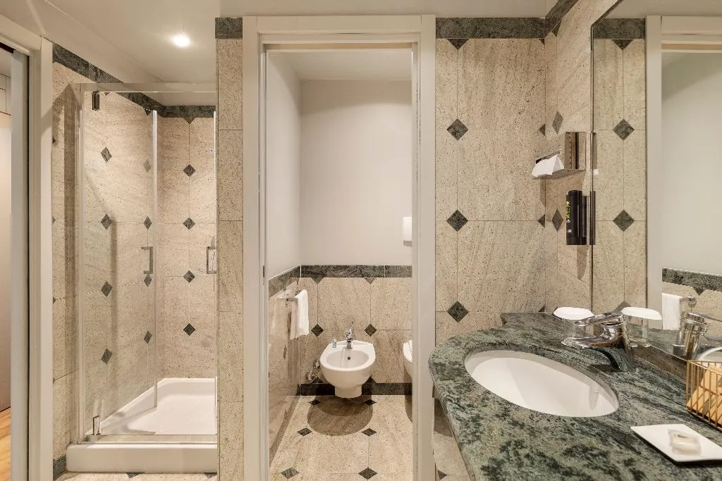 JUNIOR SUITE STANDARD Room, Living Hotel Milano, Milan