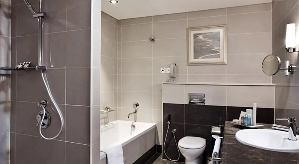 Room, Radisson Blu Hotel Dubai Barsha Heights, Dubai
