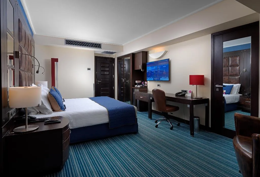 Room PREMIUM Room, Crowne Plaza Athens, Athens
