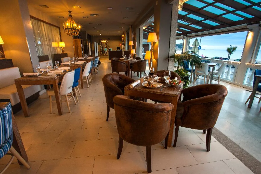 Restaurant, Hotel Blanes Horitzó by Pierre & Vacances, Costa Brava