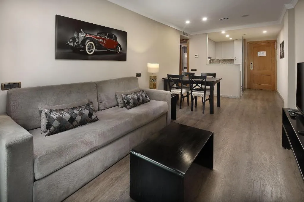 APARTMENT TWO DOUBLE BEDS Room, Hispanos 7 Suiza Apartament-Restaurant, Barcelona