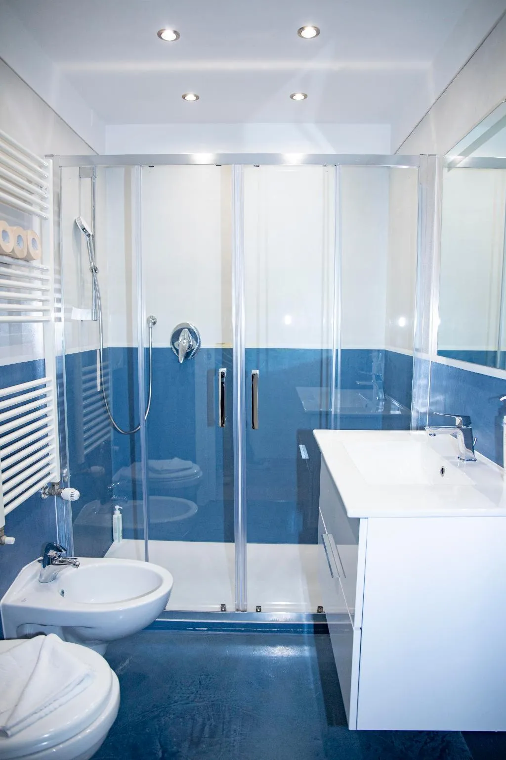 STUDIO CAPACITY 4 Room, Easy Apartment Navigli, Milan