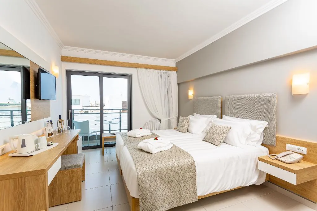 Double or Twin INNER Room, Rhodos Horizon City, Rhodes