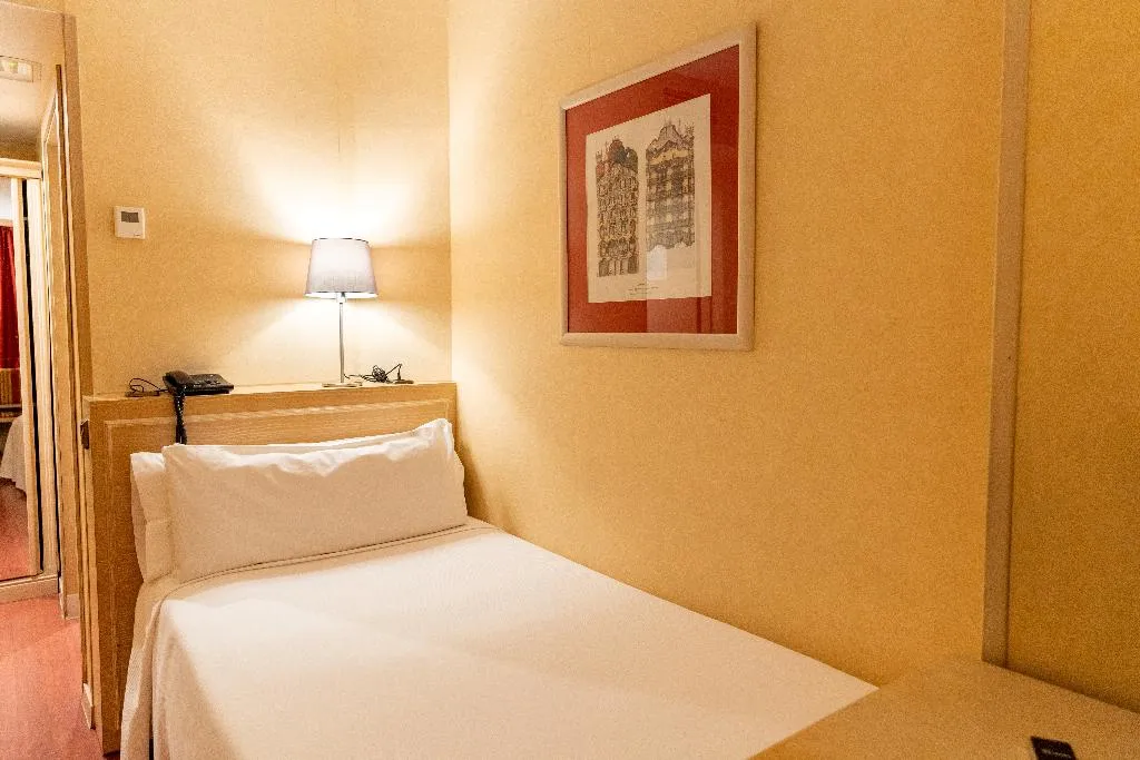SINGLE STANDARD Room, Sunotel Junior, Barcelona
