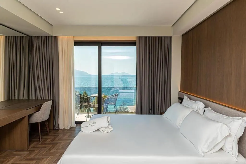 Room, Mazarine Hotel, Kavaje