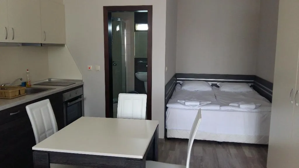 STUDIO SUPERIOR Room, Sorrento Sole Mare, Bourgas