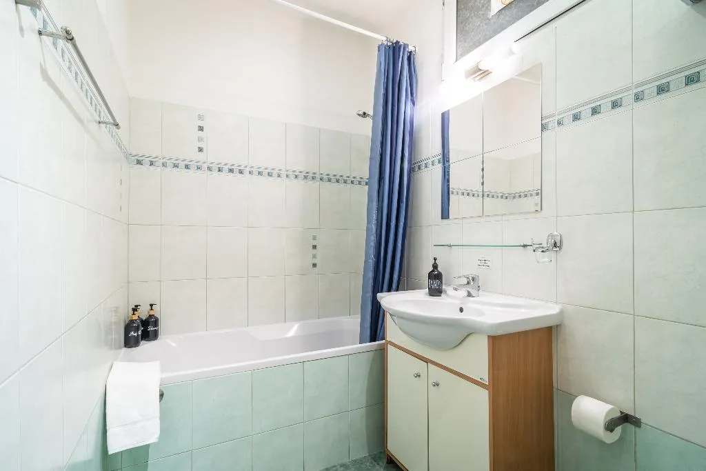 Double or Twin Shared external bathroom Room, Royal Road Residence, Prague