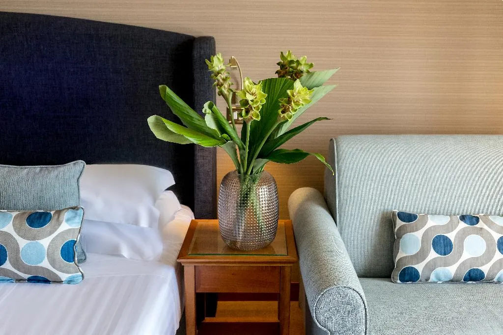 TRIPLE CLASSIC Room, Royal Continental, Naples