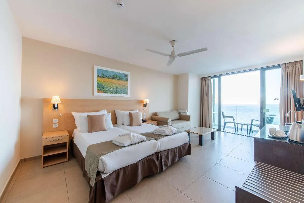 Room, The Preluna Hotel, Malta