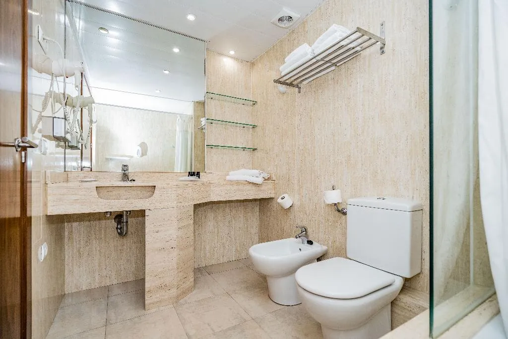 Room, Hotel Sunway Playa Golf & Spa, Sitges, Costa Brava