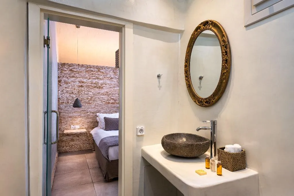 SUITE DELUXE SEA VIEW Room, Athina Luxury Suites, Santorini