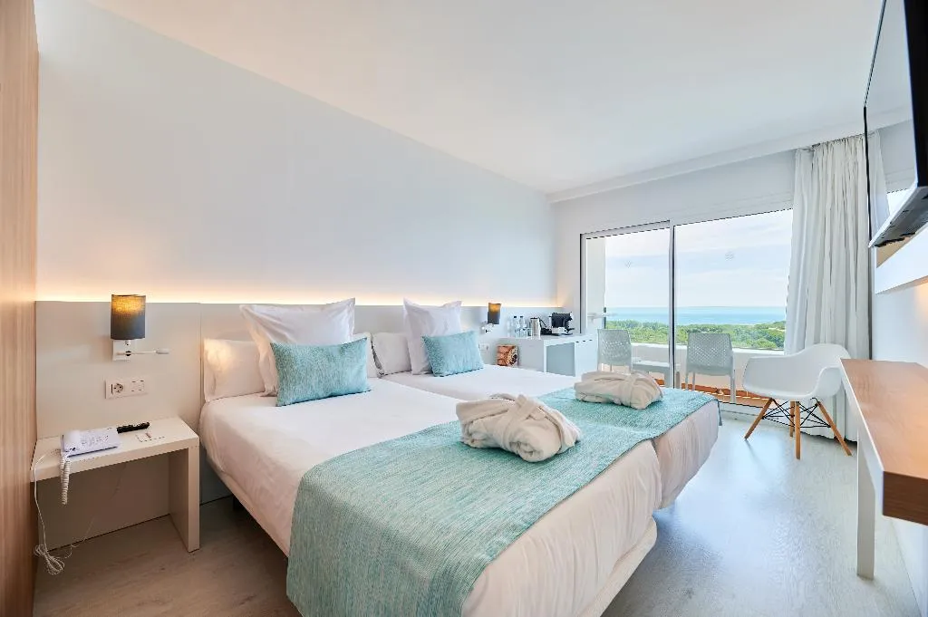 Double or Twin SUPERIOR SEA FRONT Room, AluaSoul Hotel Carolina, Majorca