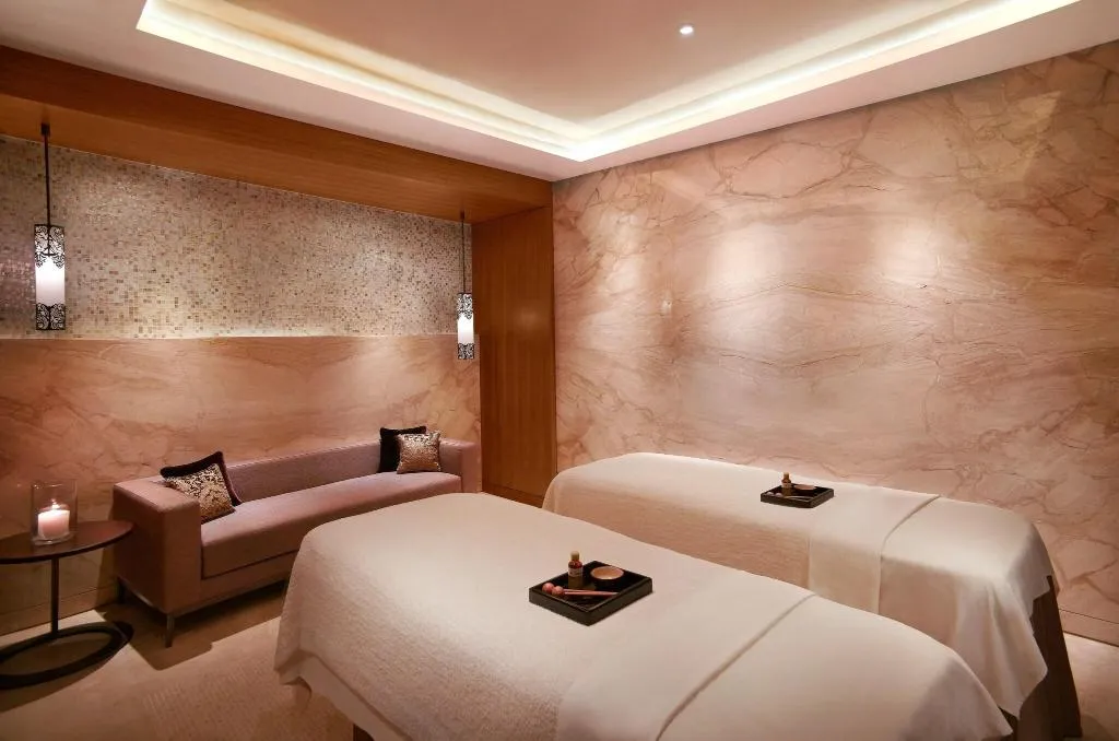Sports and Entertainment, Grand Hyatt Residence, Dubai