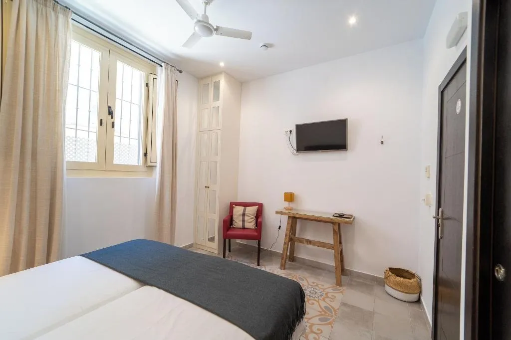 Room, La Siesta Málaga Guesthouse, Costa Del Sol