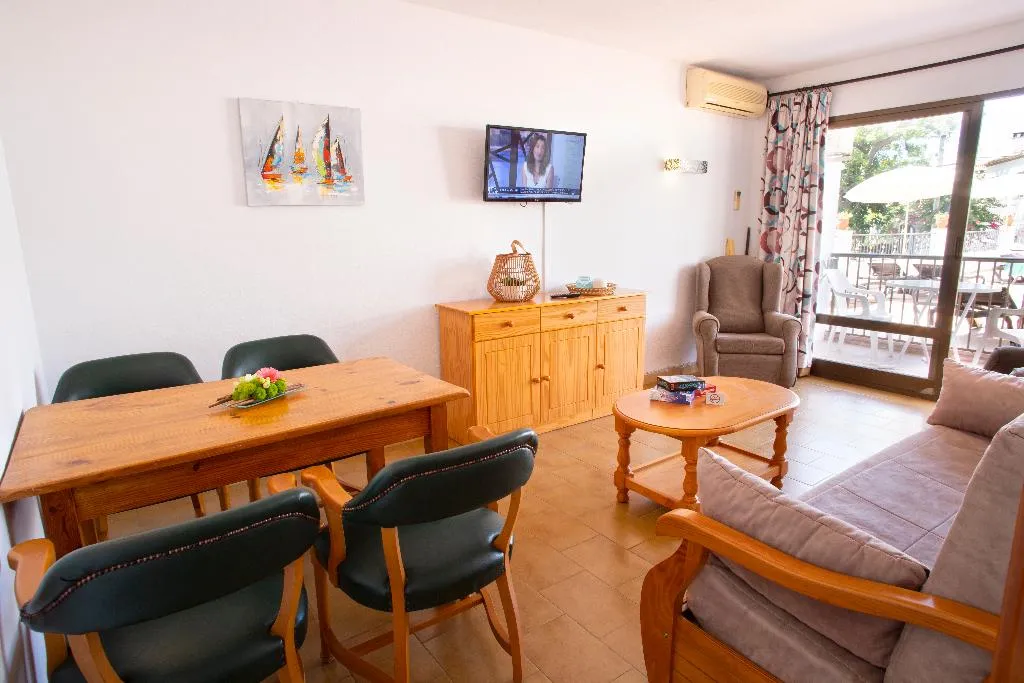 APARTMENT CAPACITY 4 ONE BEDROOM Room, La Baranda, Costa Del Sol
