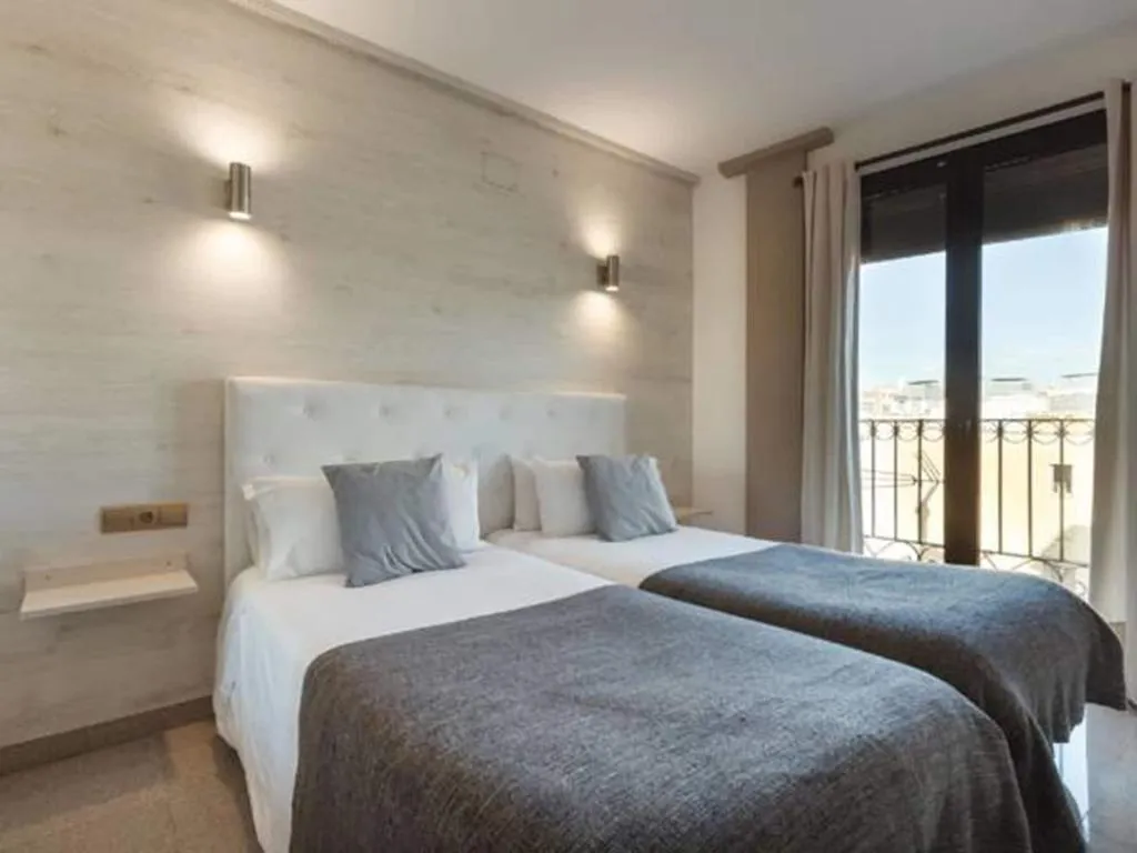 Room, Apart - Ramblas 108, Barcelona
