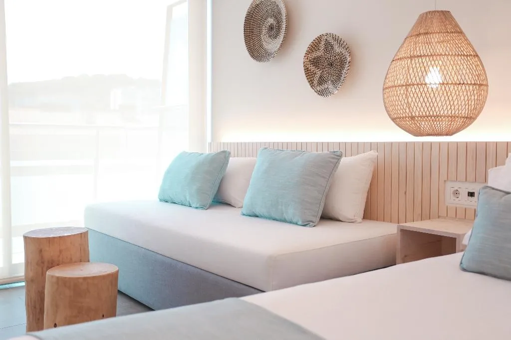 TRIPLE POOL VIEW Room, Kaktus Playa, Costa Brava