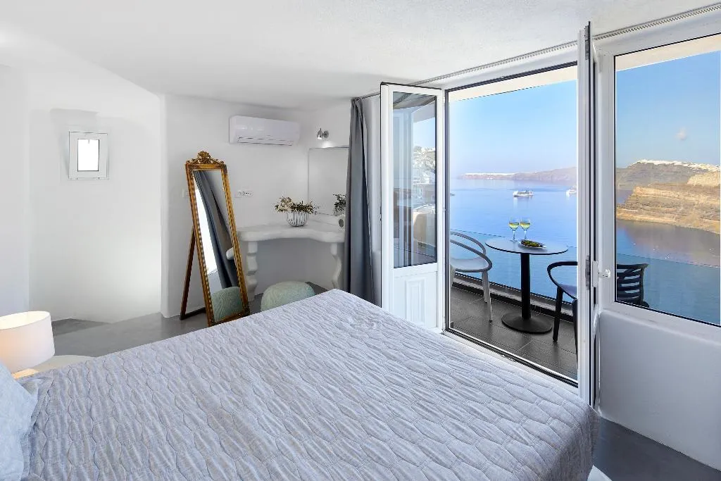 SUITE GRAND Room, Suites of the Gods Cave Spa, Santorini