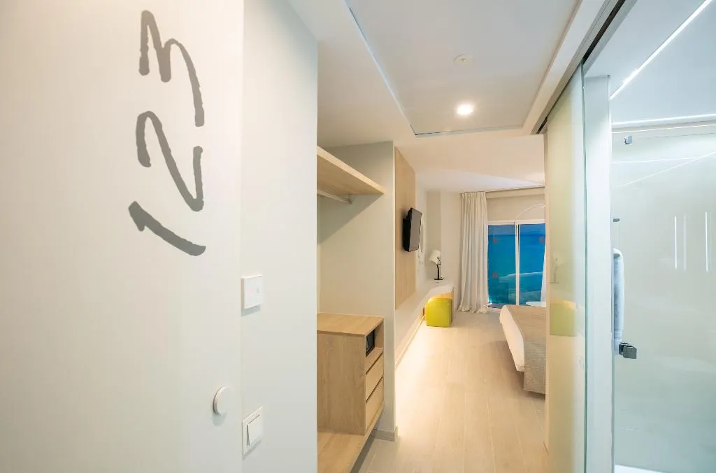 DOUBLE POOL VIEW Room, The Ibiza Twiins, Ibiza