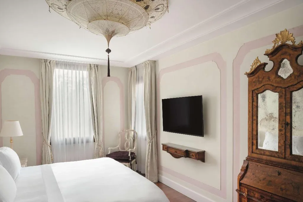Room, Hotel Cipriani, A Belmond Hotel, Venice, Venice