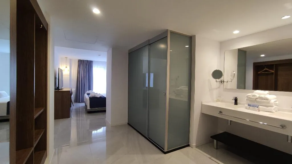 JUNIOR SUITE STANDARD Room, Eurostars Puerto de Ibiza, Ibiza