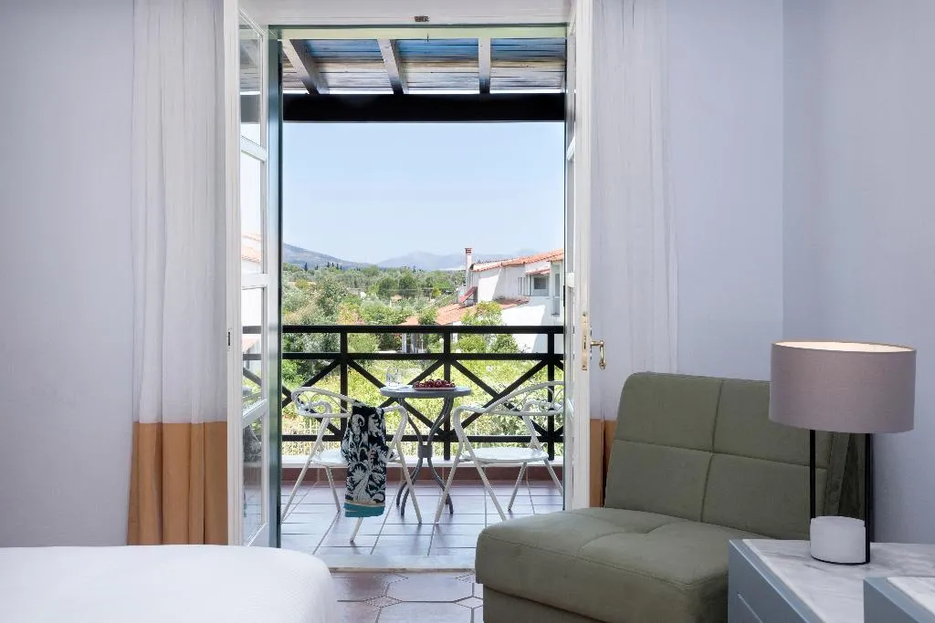 BUNGALOW CAPACITY 2 Room, Zeus Eretria Resort, Athens