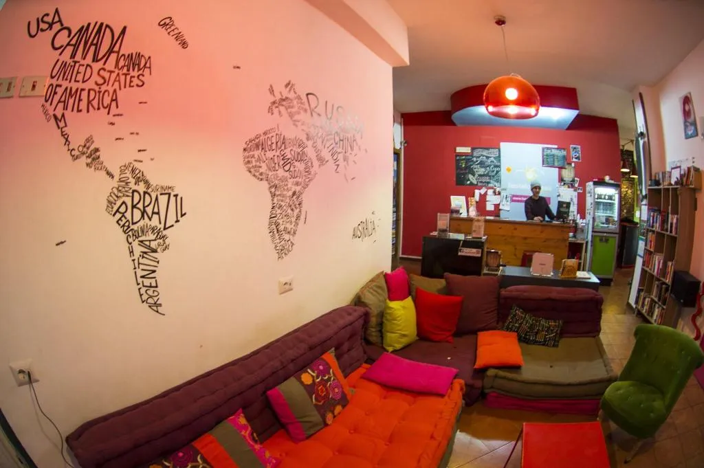 Lobby, Hostel of the Sun, Naples